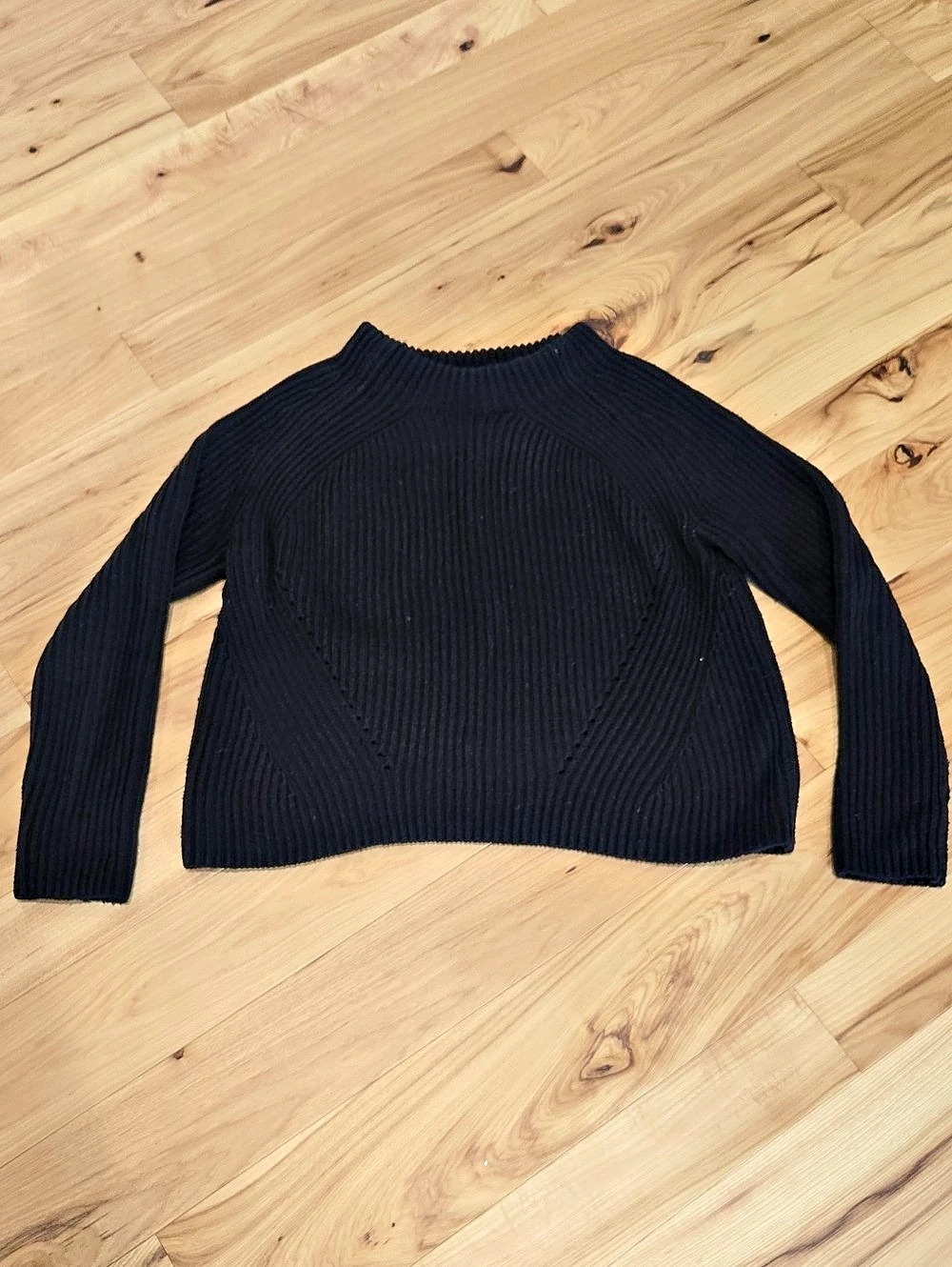 Athleta Ribbed Crew Neck Sweater in Black Size XS